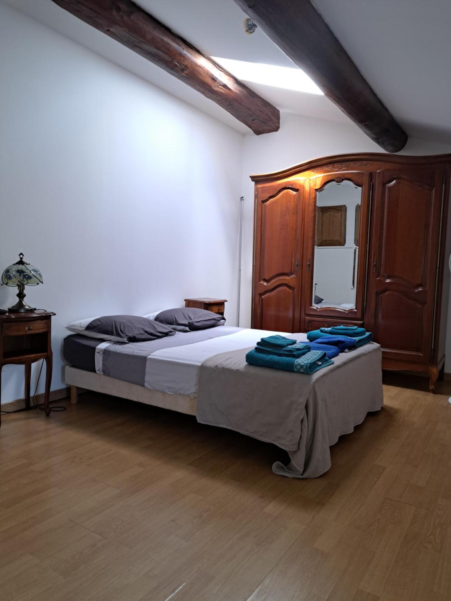 Gite Pont De Crillon Ngoại thất bức ảnh